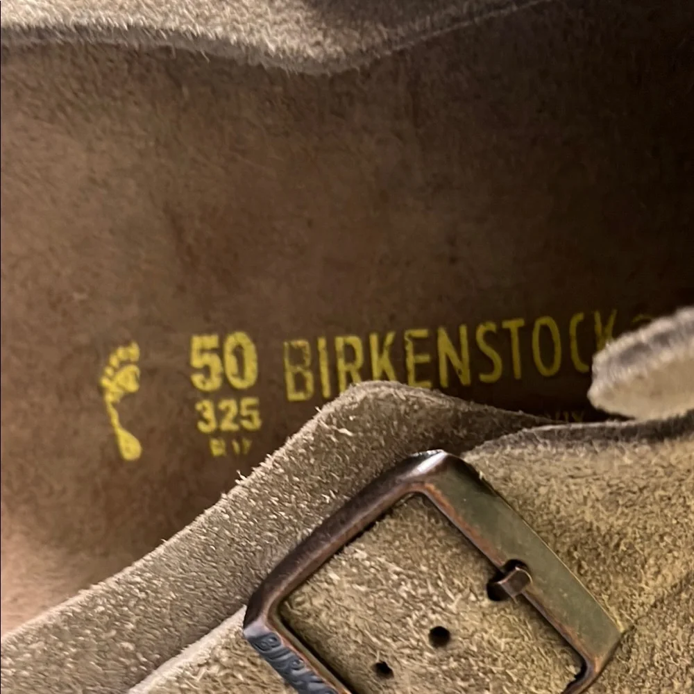 Birkenstock Tan Slippers with Adjustable Strap and Cork Footbed - Picture 2 of 5